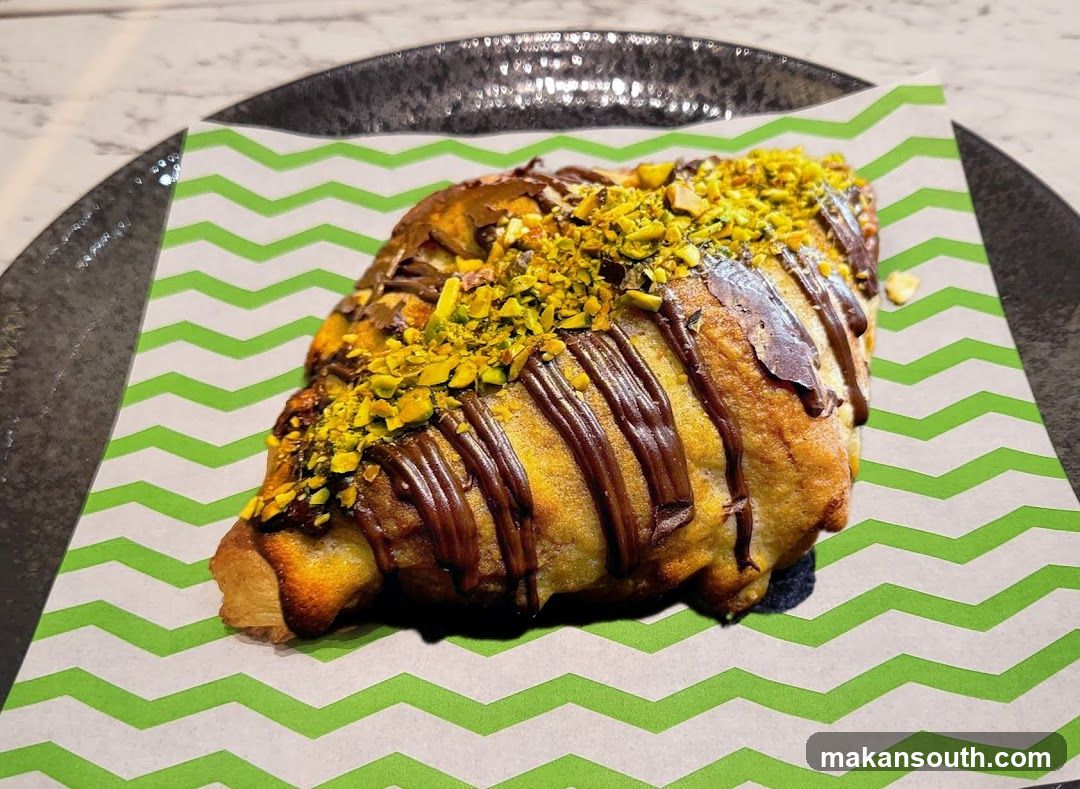 Pistachio Croissant