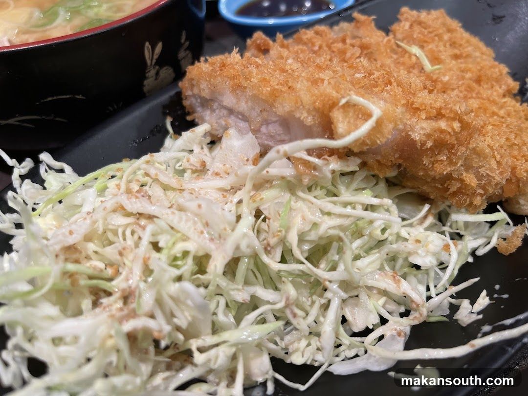 Pork Cutlet with Shredded Cabbage