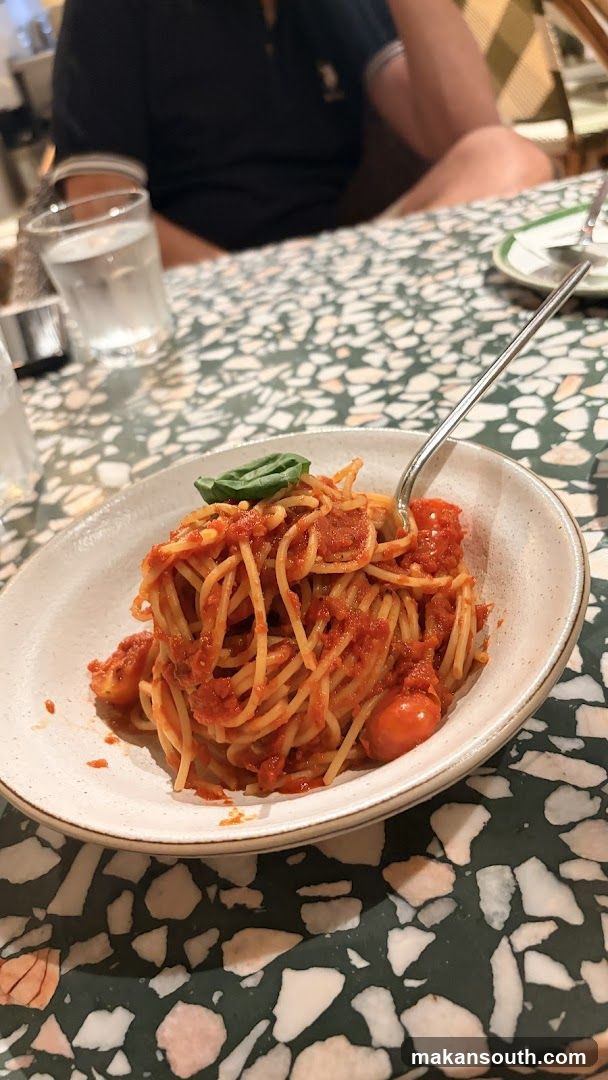 Spaghetti with Tomato Sauce