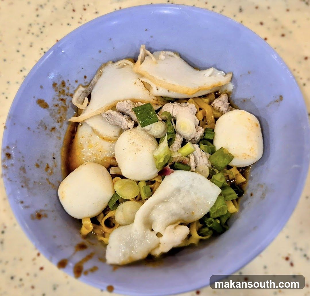 Noodles with Fish Balls and Sliced Pork