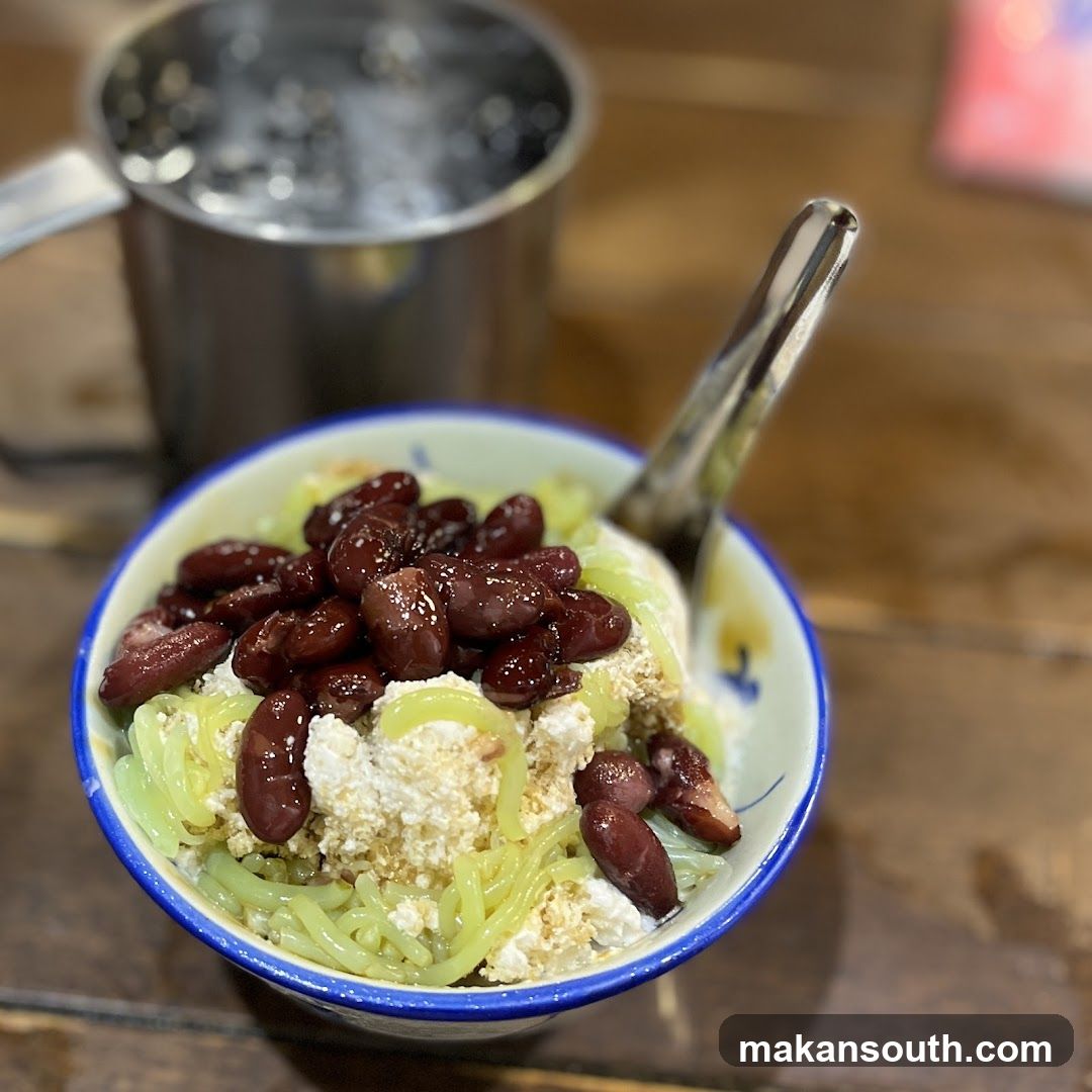 Dessert Bowl with Red Beans and Green Noodles