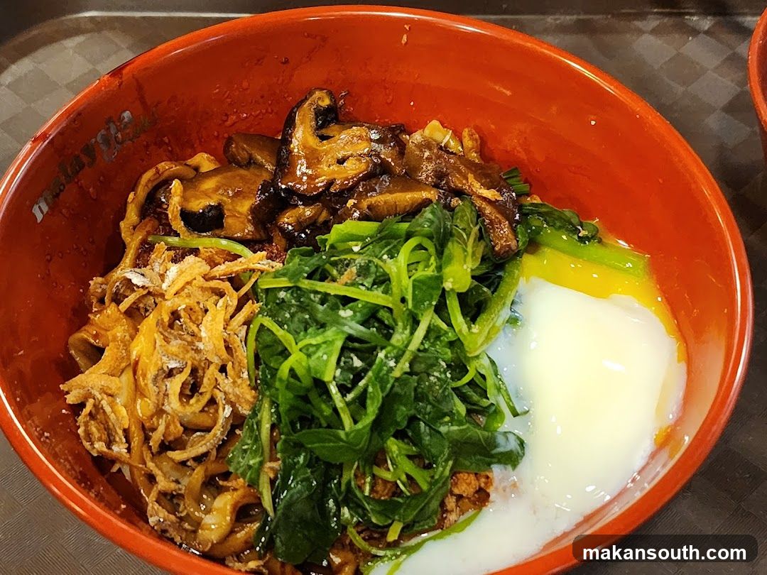 Bowl of Noodles with Egg and Vegetables