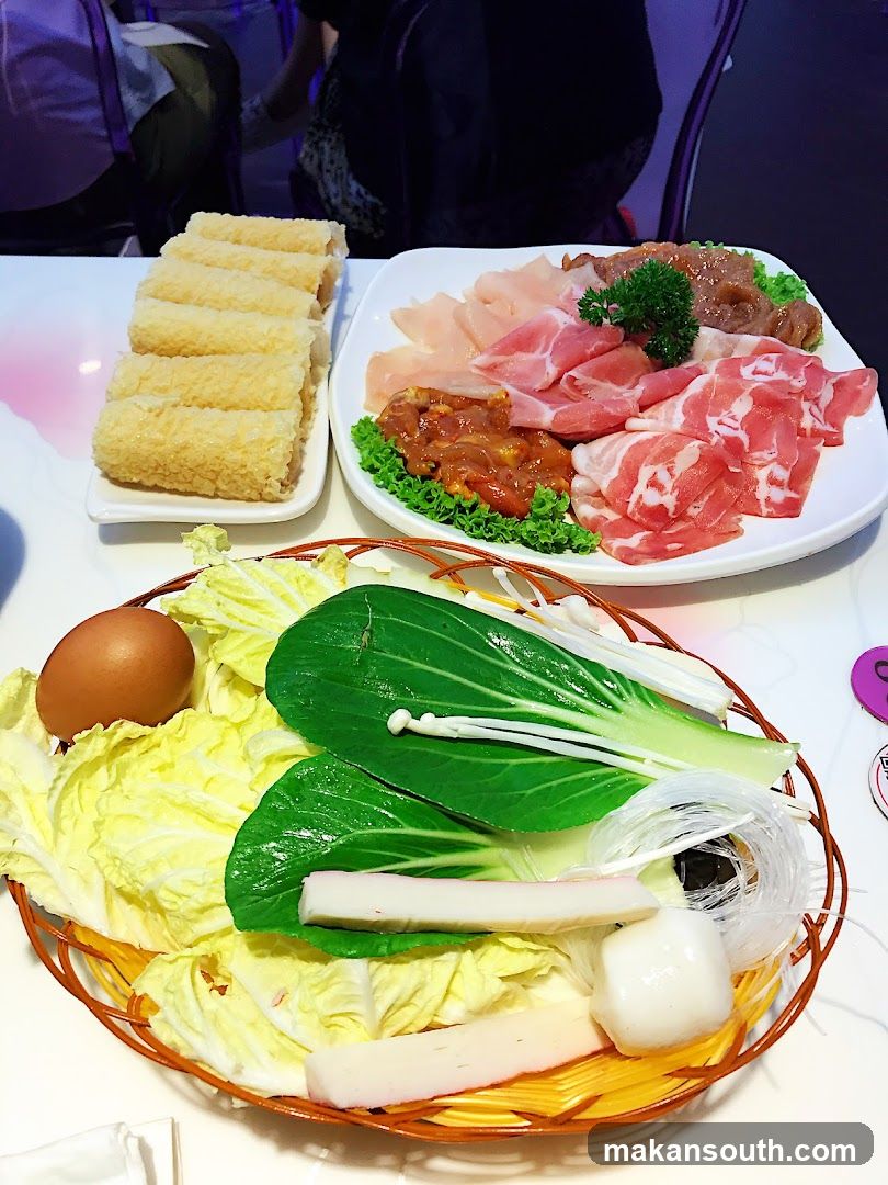 Shi Li Fang Hot Pot