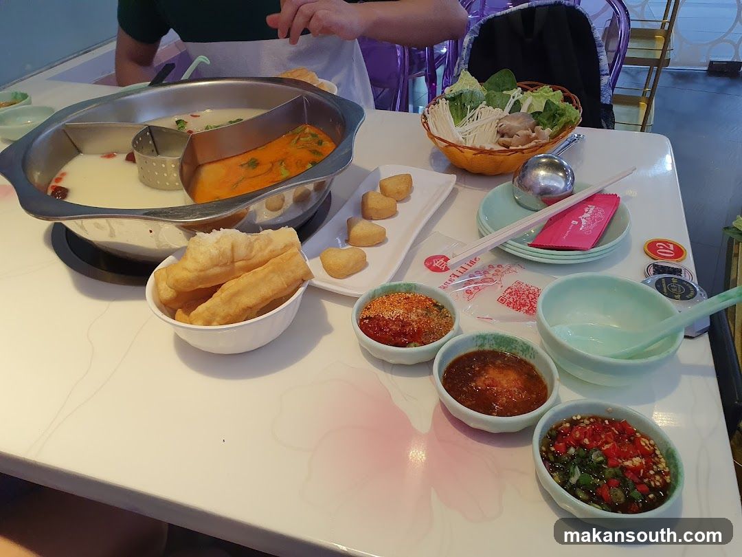 Shi Li Fang Hot Pot