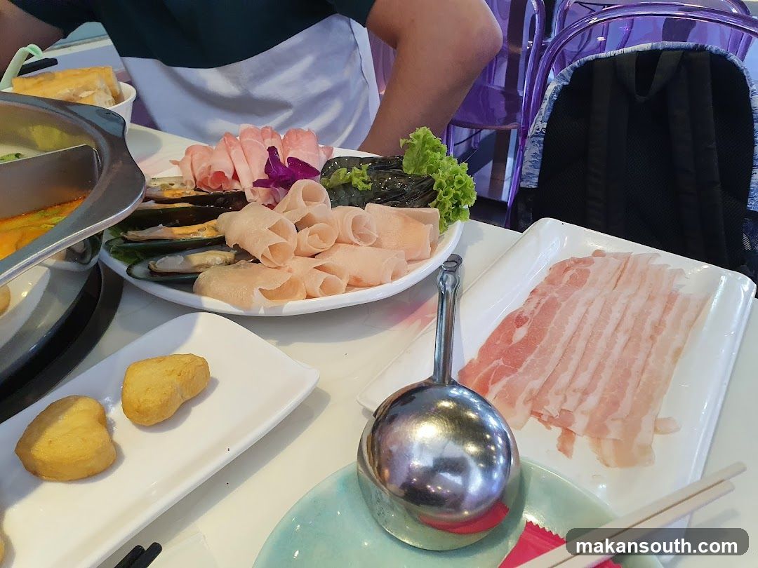 Shi Li Fang Hot Pot