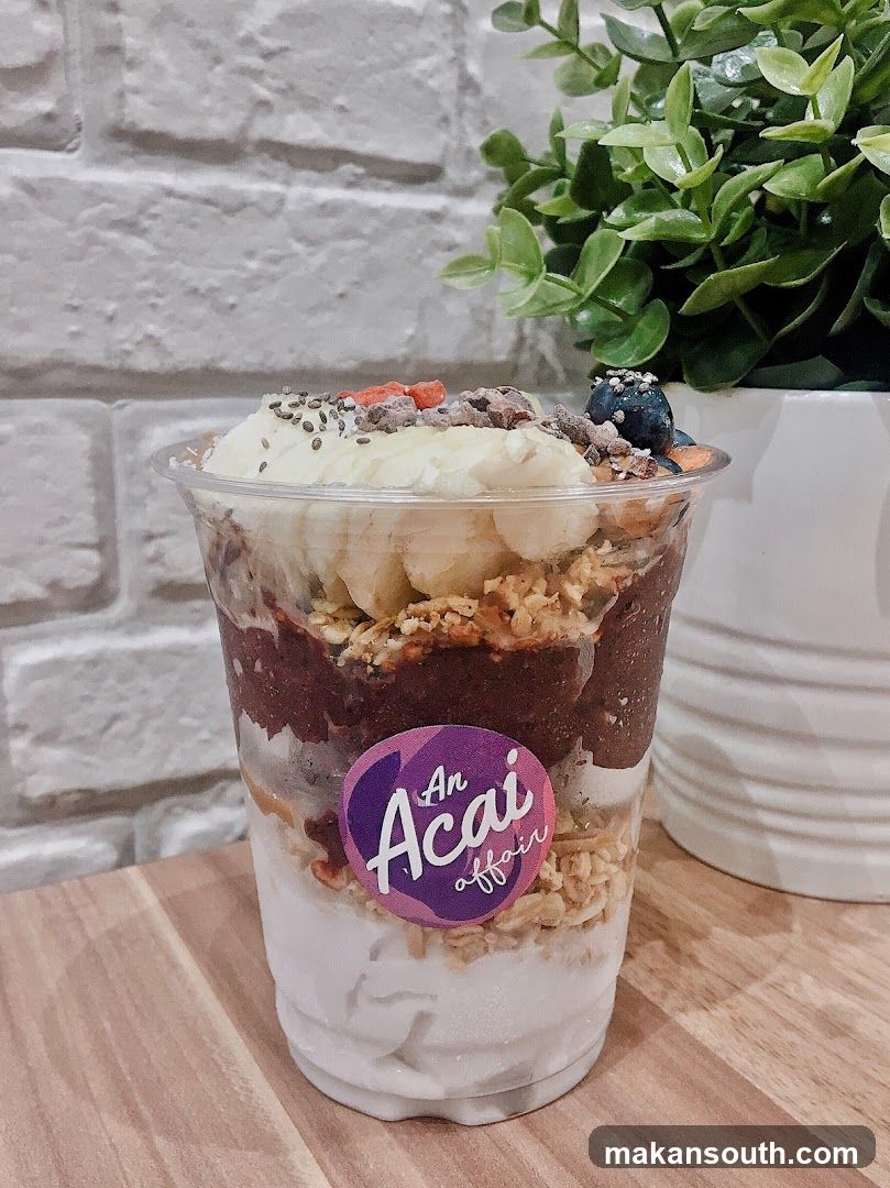 Açaí Bowl with Toppings