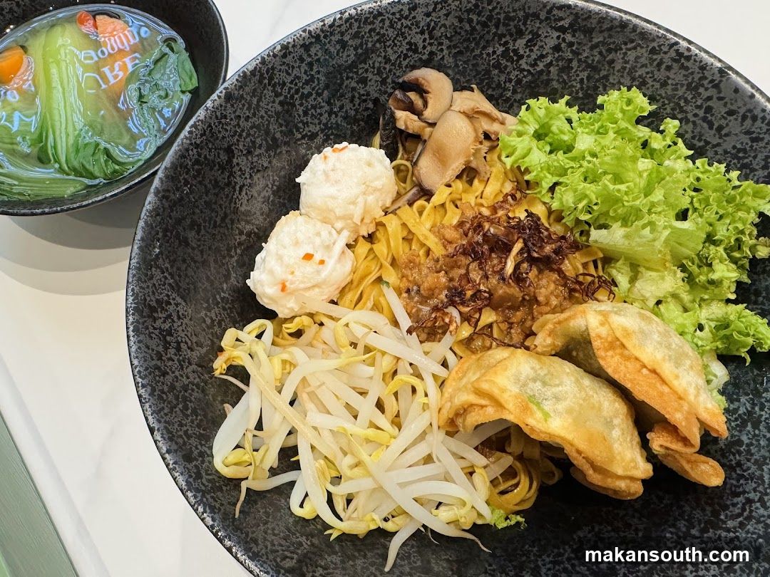 Noodle Bowl with Toppings