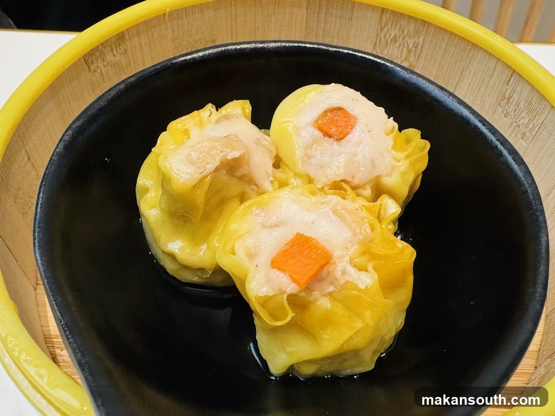 Steamed Dumplings in Bamboo Steamer