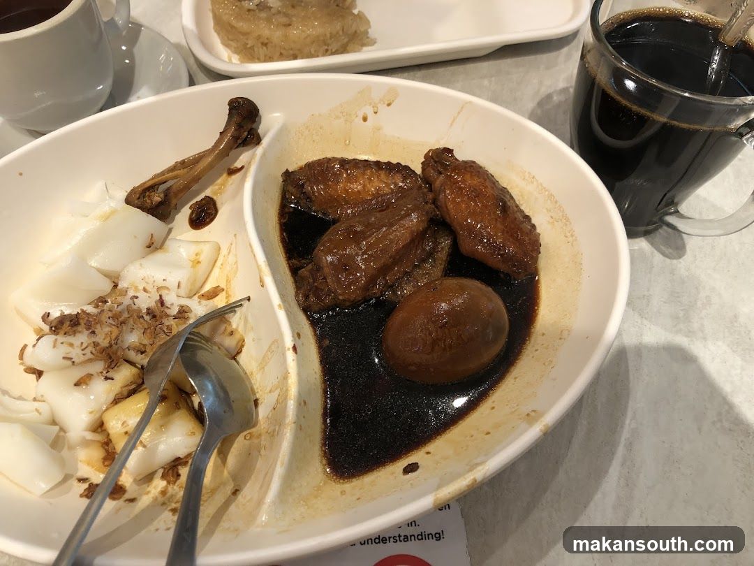 Braised Chicken Wings and Rice Noodles with Soy Sauce
