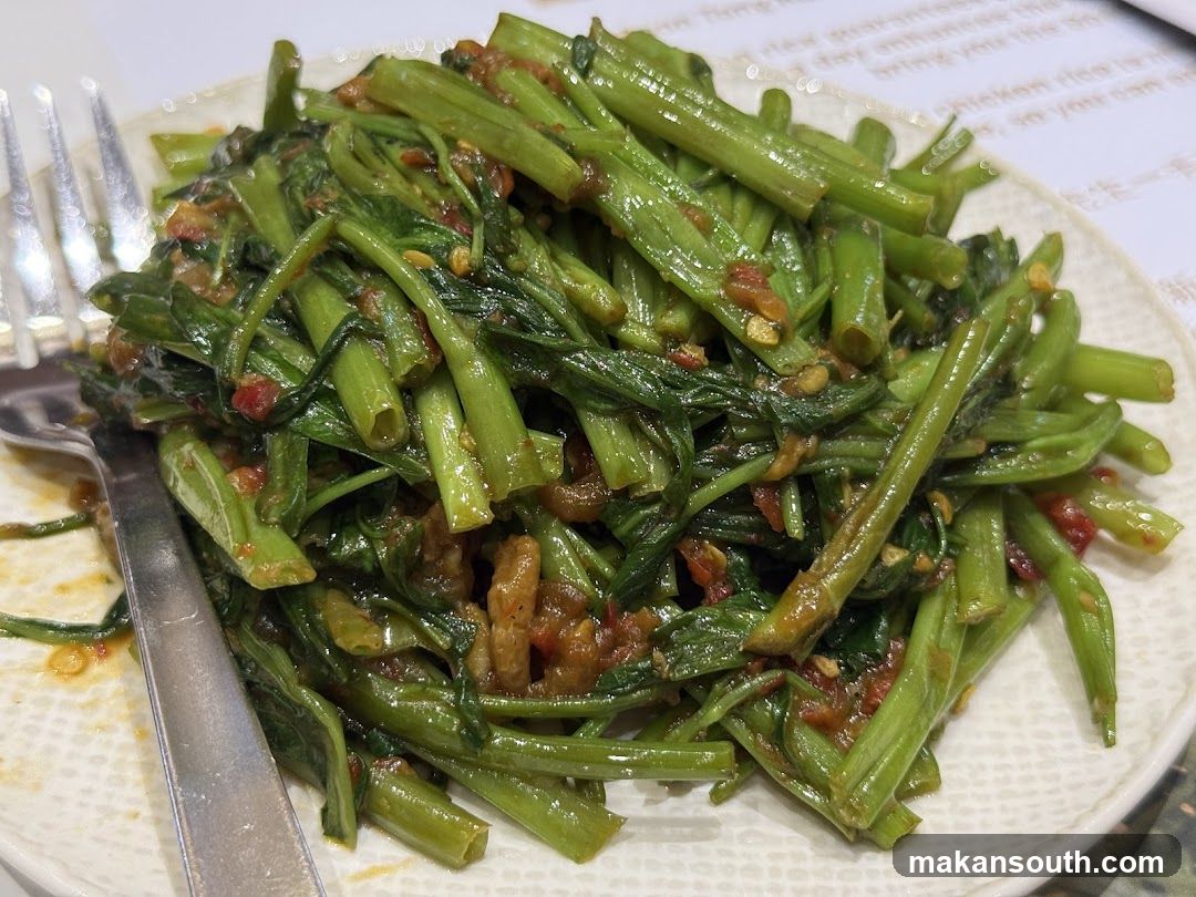 Stir-fried Water Spinach with Chili Oil