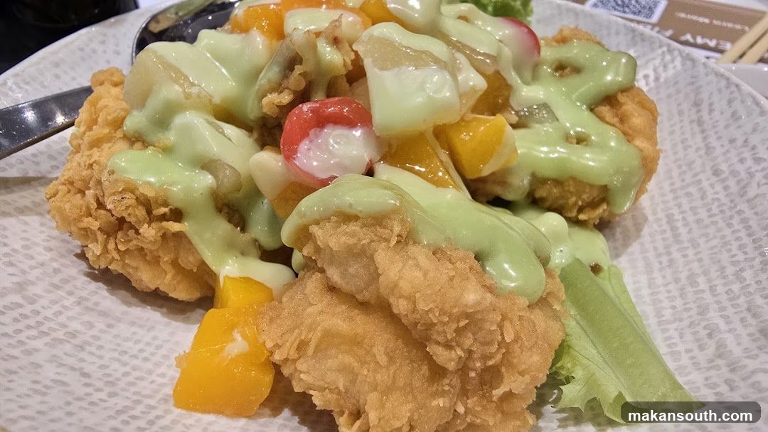Fried Chicken with Mango Sauce