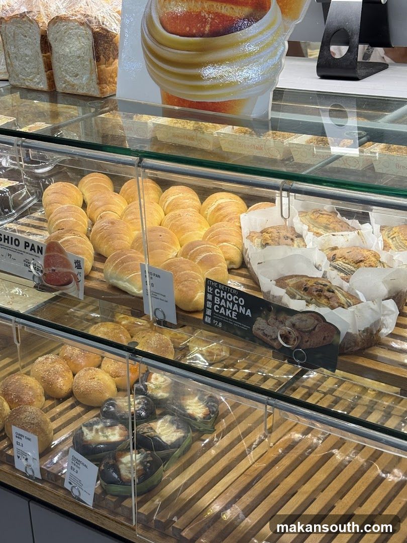 BreadTalk Store Interior