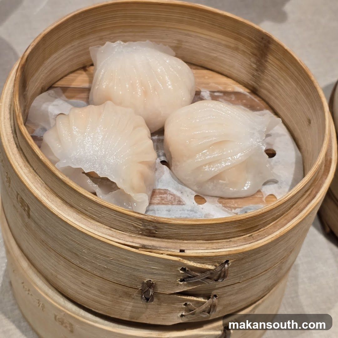 Steamed Dumplings in Bamboo Steamer