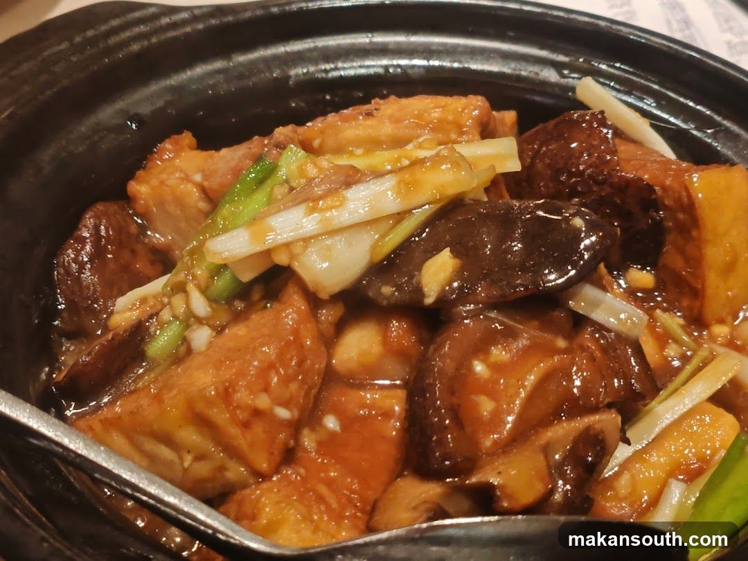 Sautéed Tofu with Mushrooms and Scallions