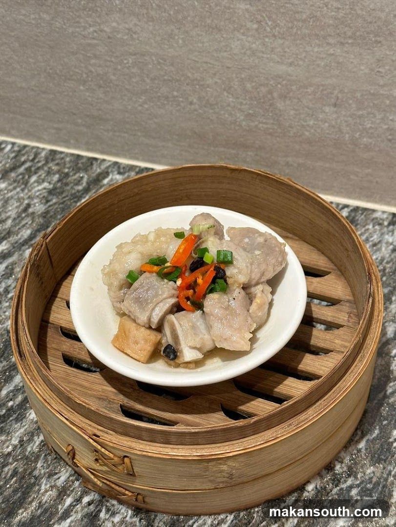 Steamed Pork Ribs with Tofu and Chili