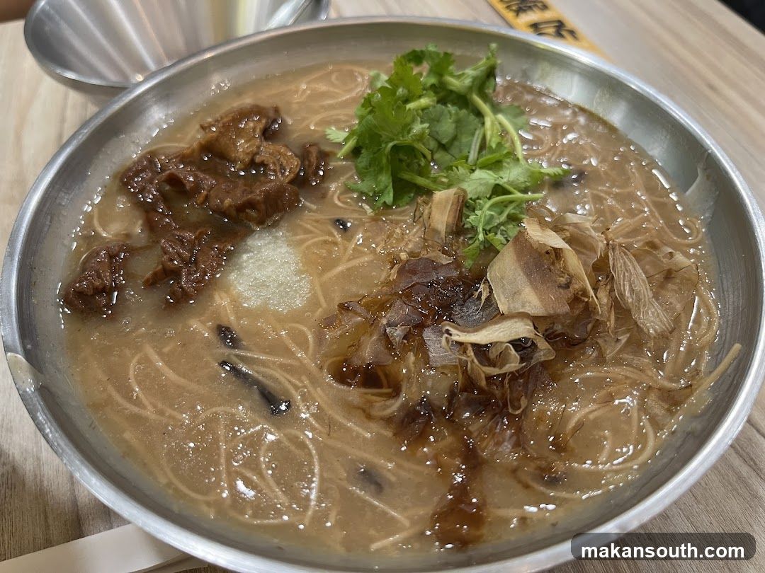 Bowl of Noodles with Beef and Tofu Skin