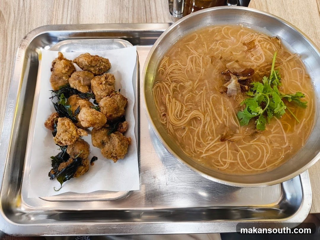 Noodle and Fried Dish Meal
