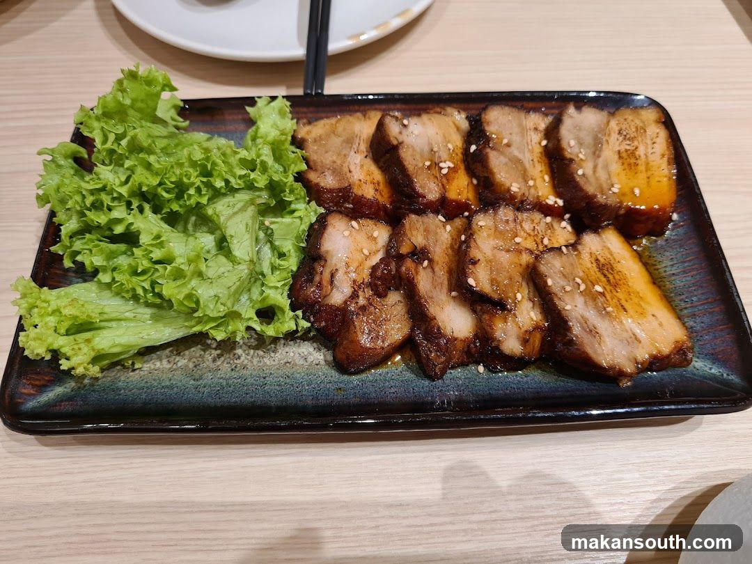 Sliced Pork with Lettuce