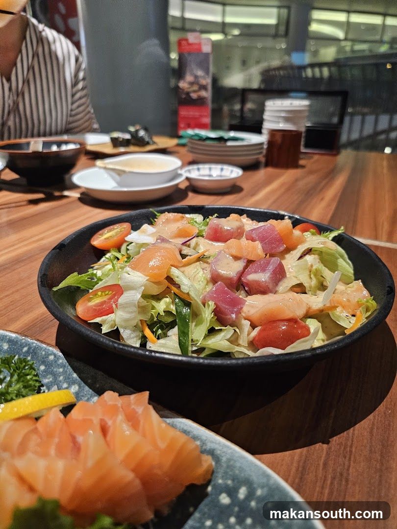 Salad Bowl with Sashimi