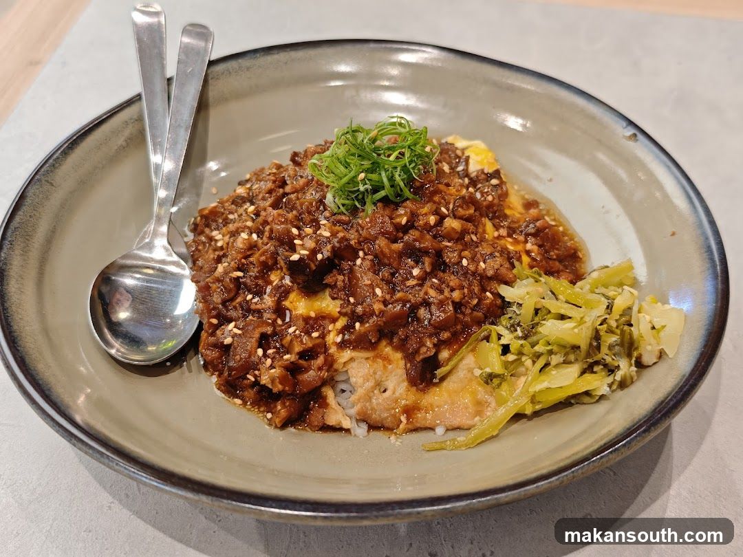 Braised Meat Rice Bowl with Pickled Vegetables