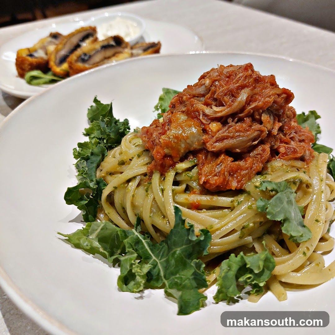 Pasta with Shredded Meat and Kale
