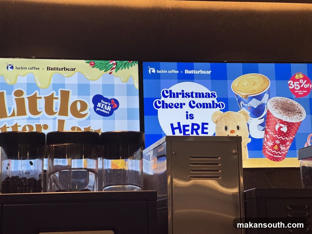 Luckin Coffee x Butterbear Christmas Promo Display