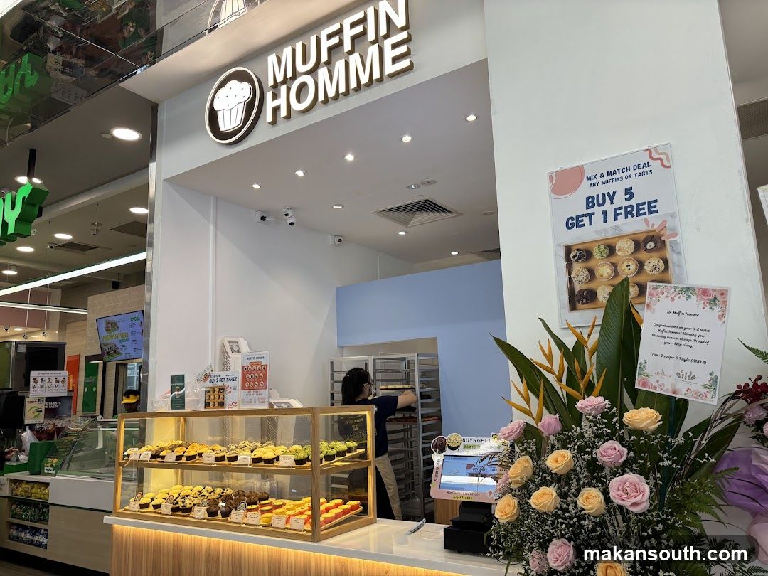 Muffin Homme Storefront Interior View