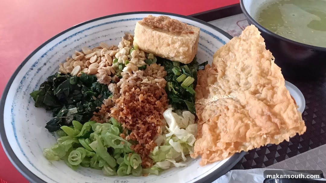 Noodle Bowl with Toppings