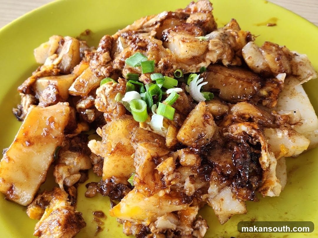 Stir-fried Rice Noodles with Chicken and Scallions