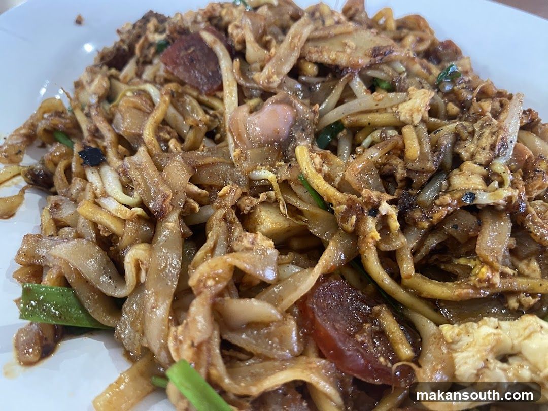 Stir-fried Noodles with Ingredients