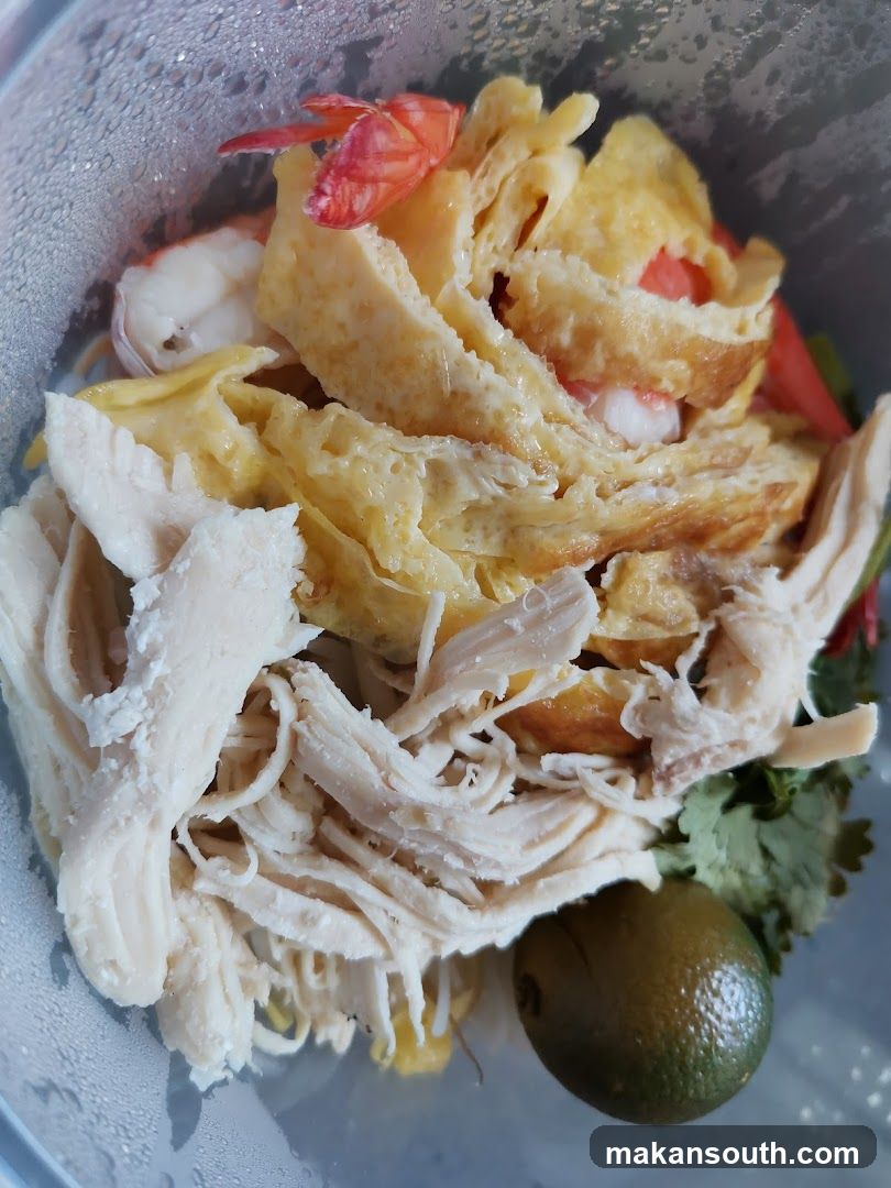 Shredded Chicken with Egg and Shrimp Salad