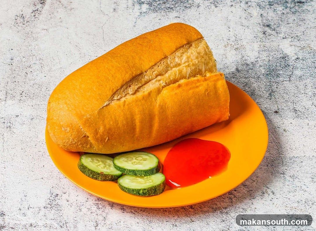 Sandwich with Cucumber and Ketchup