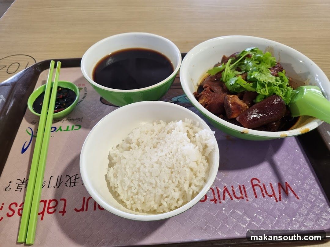 Cantonese-style food tray