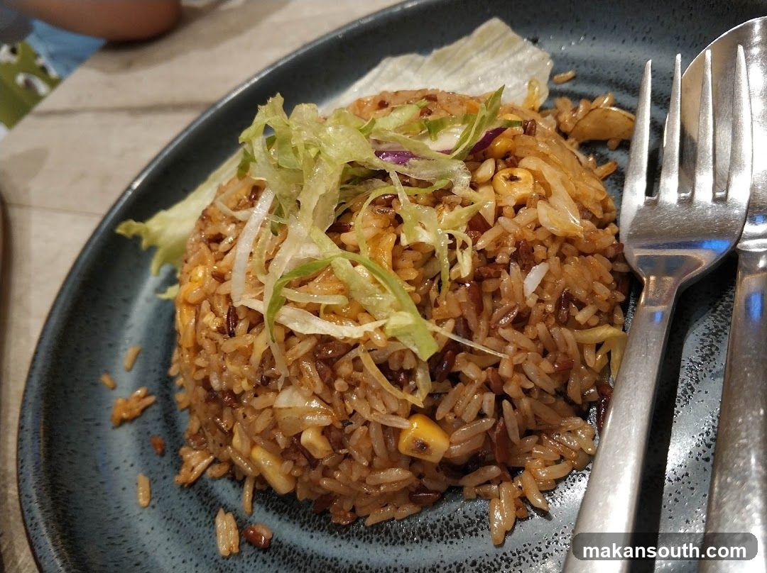 Fried Rice with Wild Rice and Lettuce
