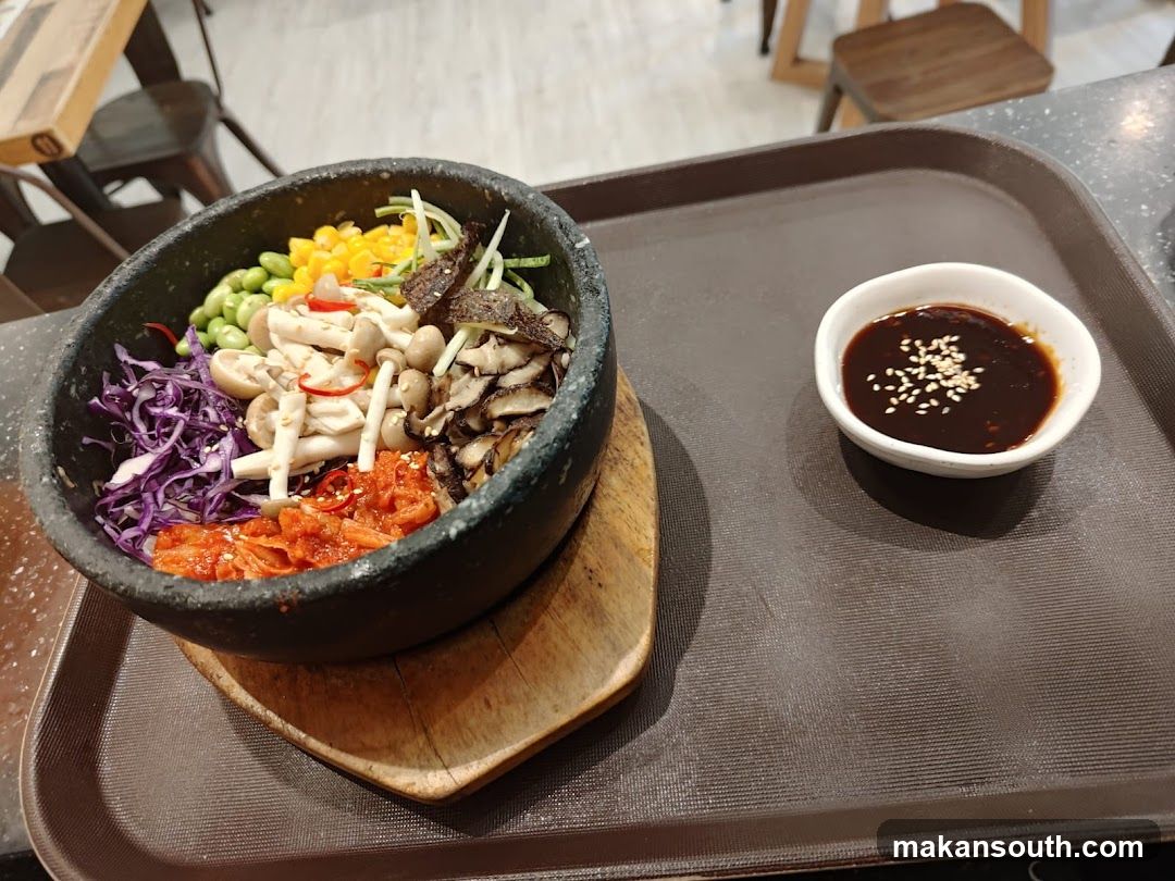 Bibimbap Bowl with Side Sauce