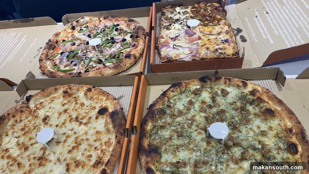 John's Pizzeria & Bakery