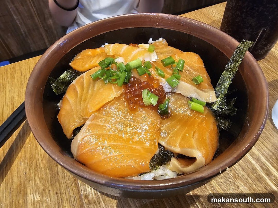 Salmon Rice Bowl with Toppings