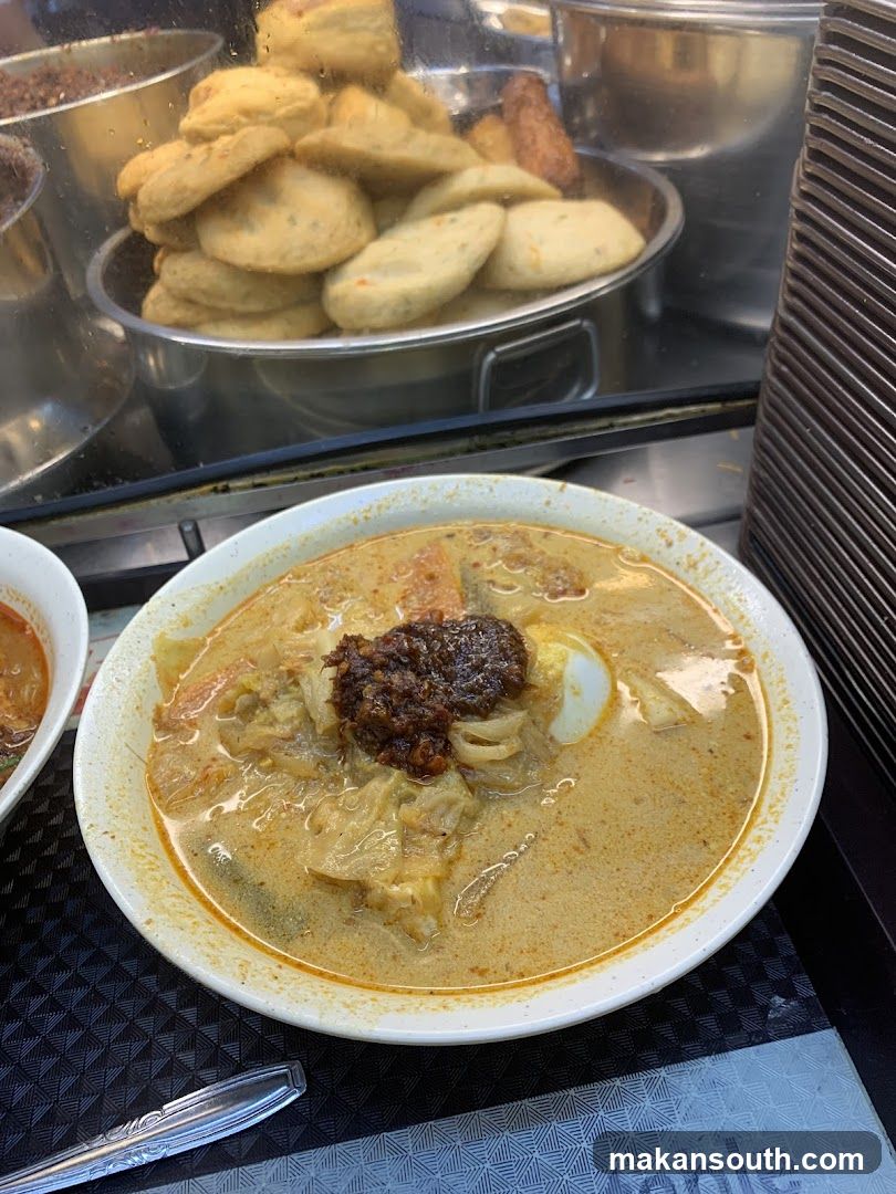 Curry Noodle Dish with Fried Dough