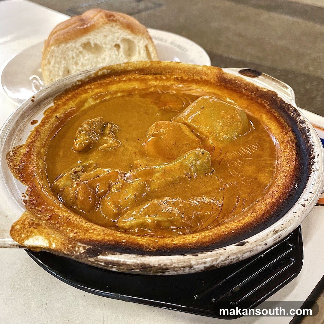 Curry Dish with Bread