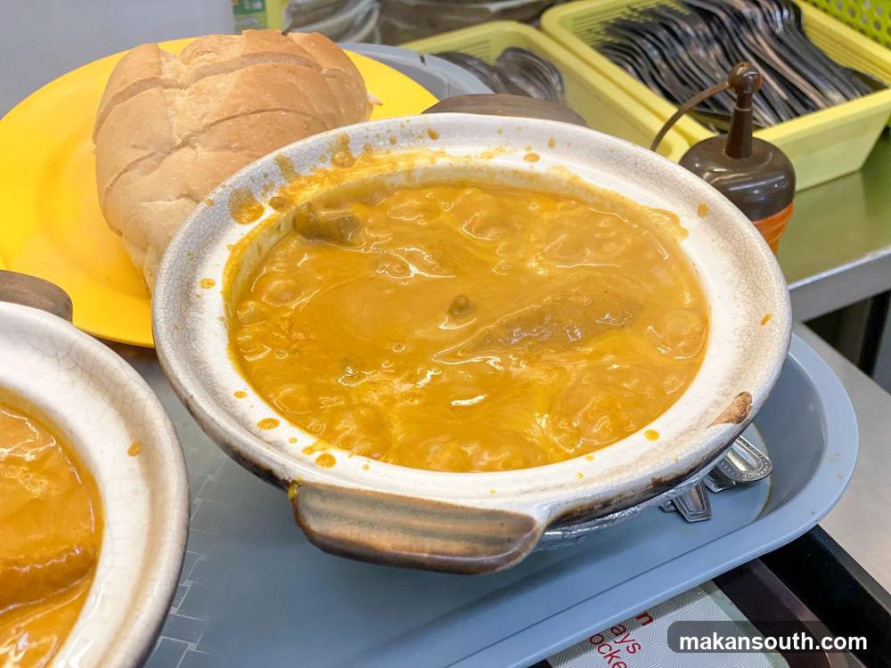 Curry Dish with Bread