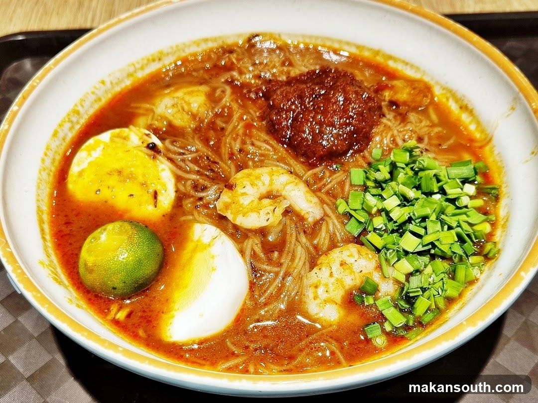 Spicy Noodle Bowl with Shrimp and Egg