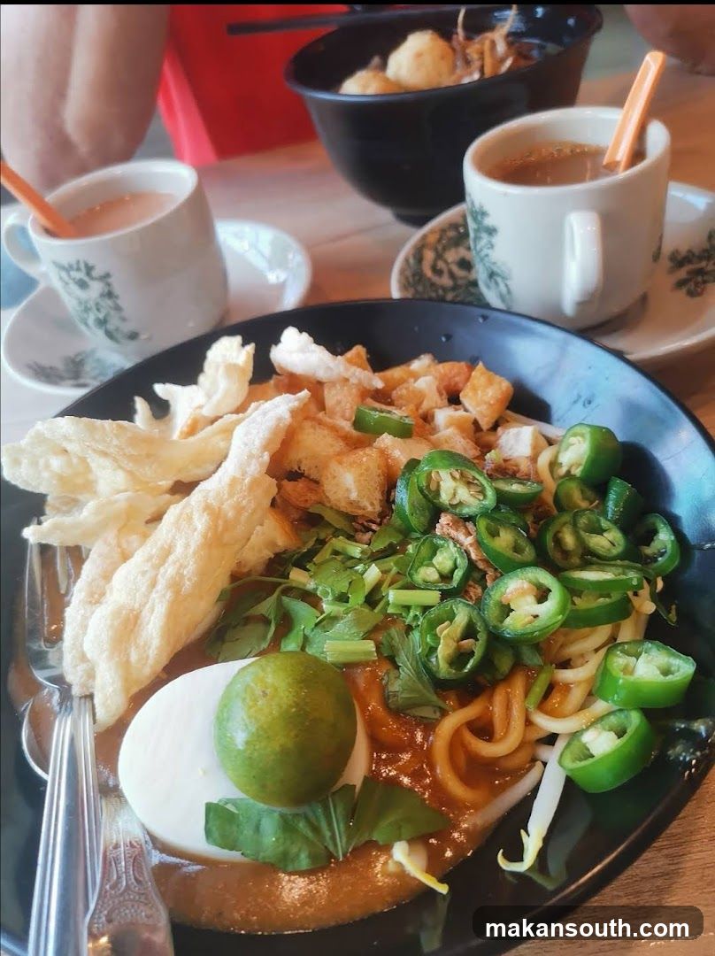 Noodle Dish with Chili and Egg