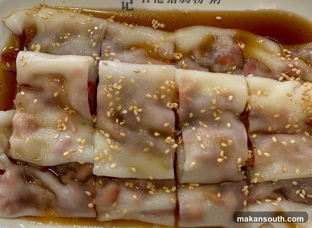 Steamed Rice Rolls with Sesame Seeds