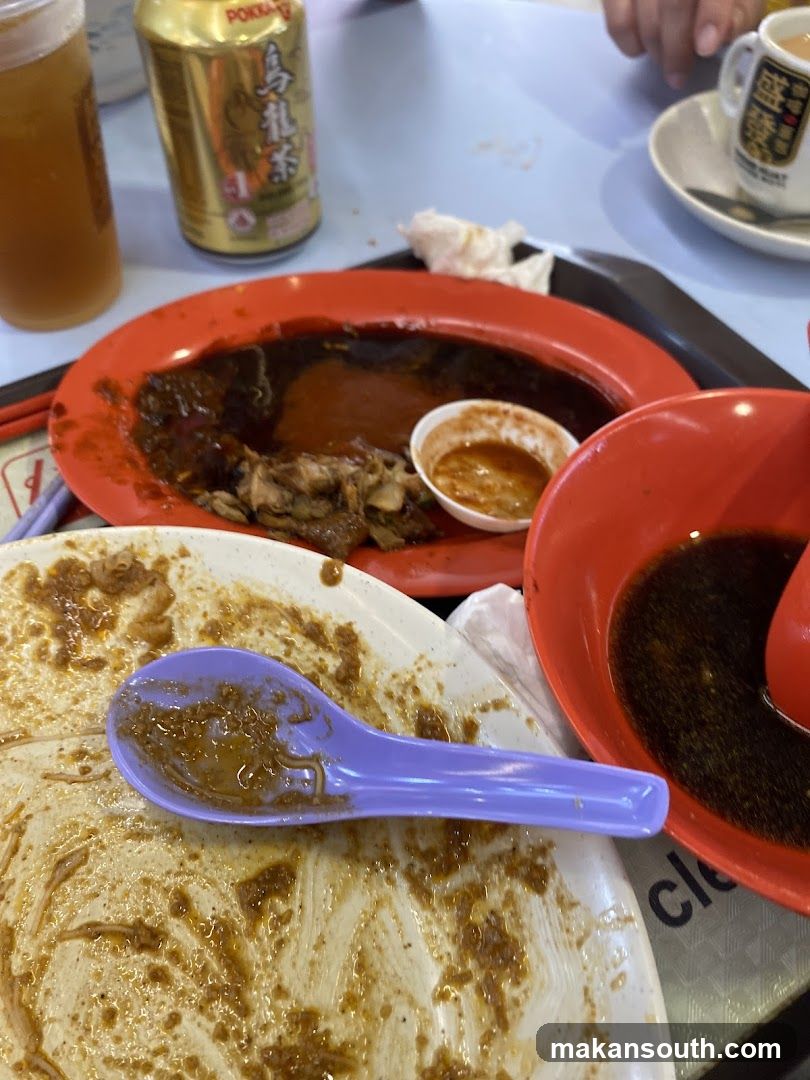 Used food plates and drinks