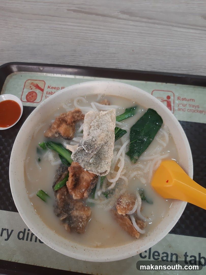 Noodle Soup with Fish Ball and Vegetables