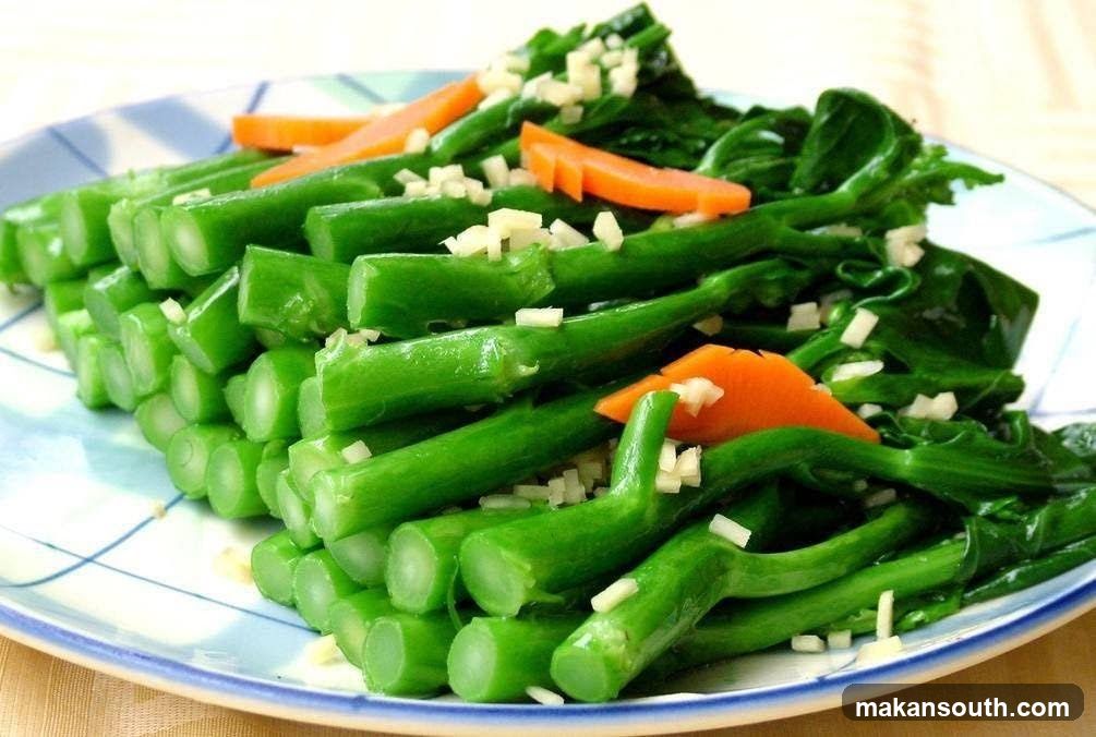 Steamed Green Vegetables with Carrots and Garlic