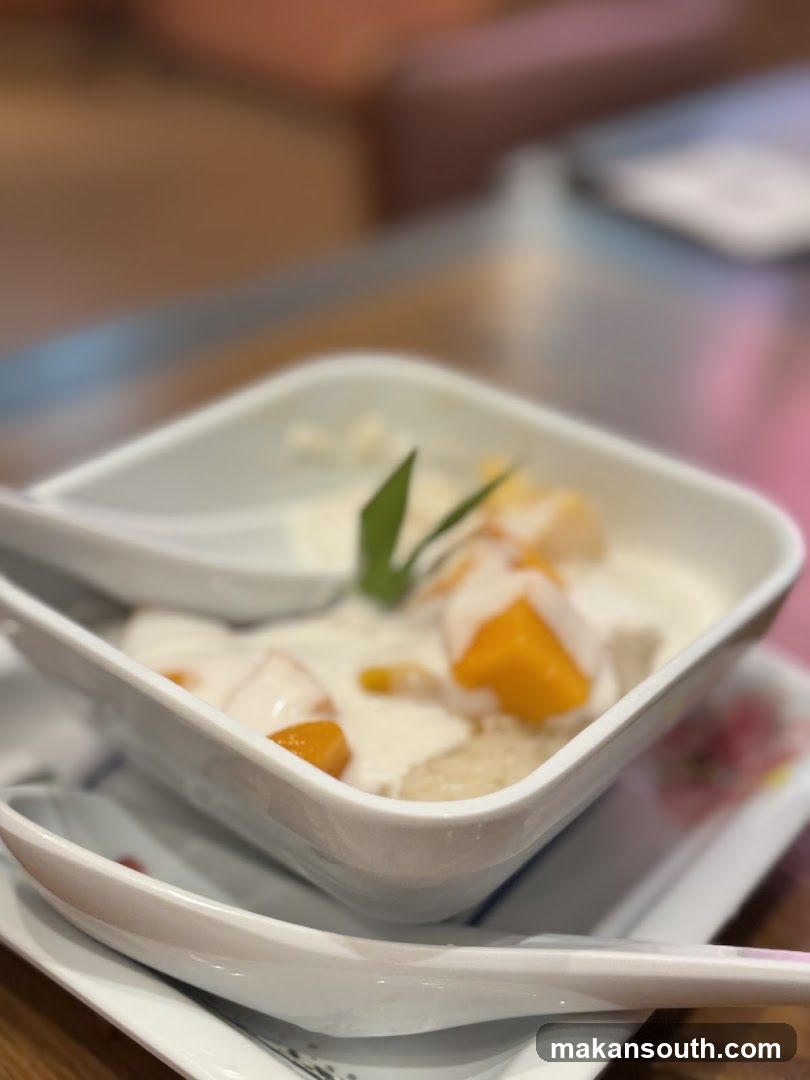 Go-Ang Pratunam Chicken Rice