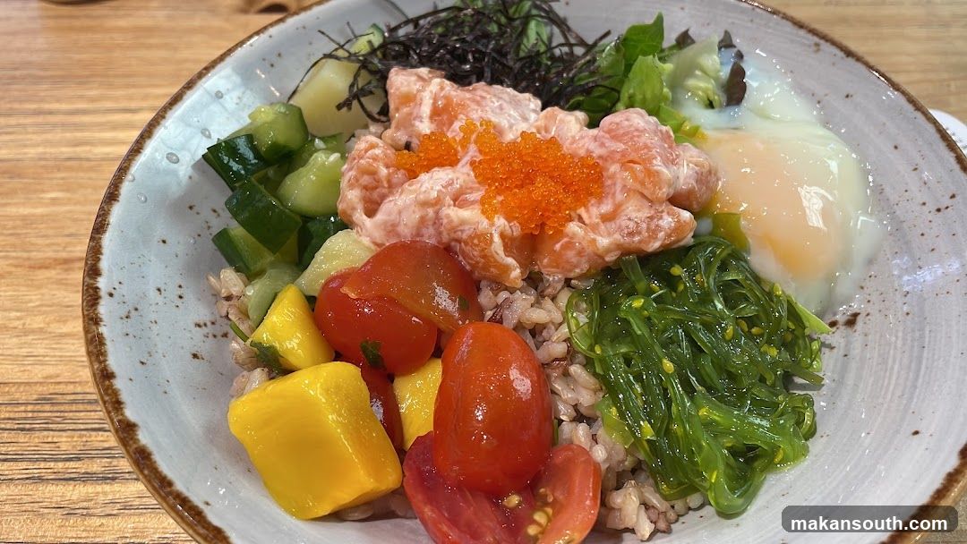 Salmon Rice Bowl with Toppings