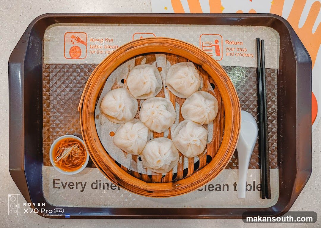 Steamed Dumplings on Tray