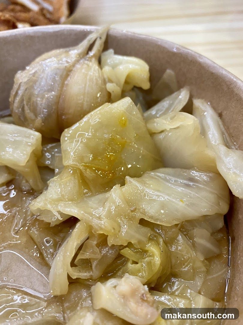 Braised Cabbage with Garlic